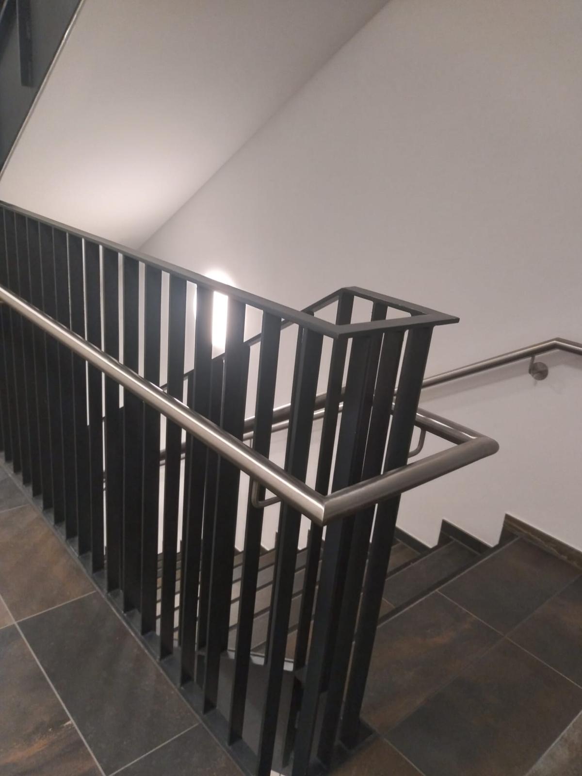 Geländer Montage Treppenaufgang