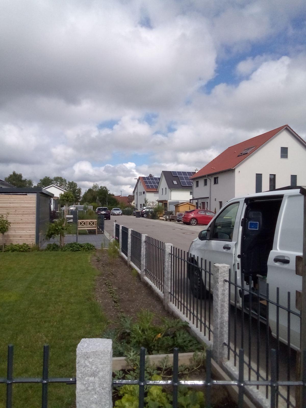 Stabgitterzaun mit Pfosten